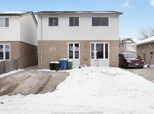 1582 Bayswater Cres, Windsor, ON N8S 4K9