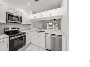 8612 Hunters Key Cir, Tampa, FL 33647