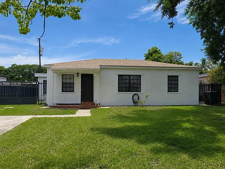 3375 SW 72nd Ct — Photo 1