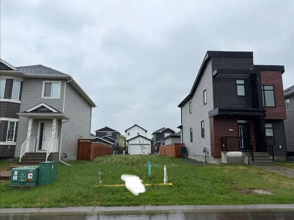 121 Warren Rd, Wood Buffalo, AB T9H 5H7