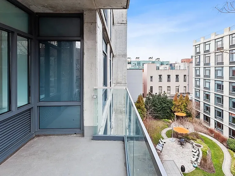 247 N 7th St #1610 — Photo 3