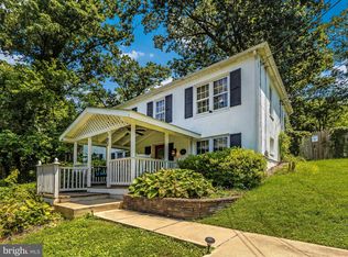 102 E Deer Park Dr, Gaithersburg, MD