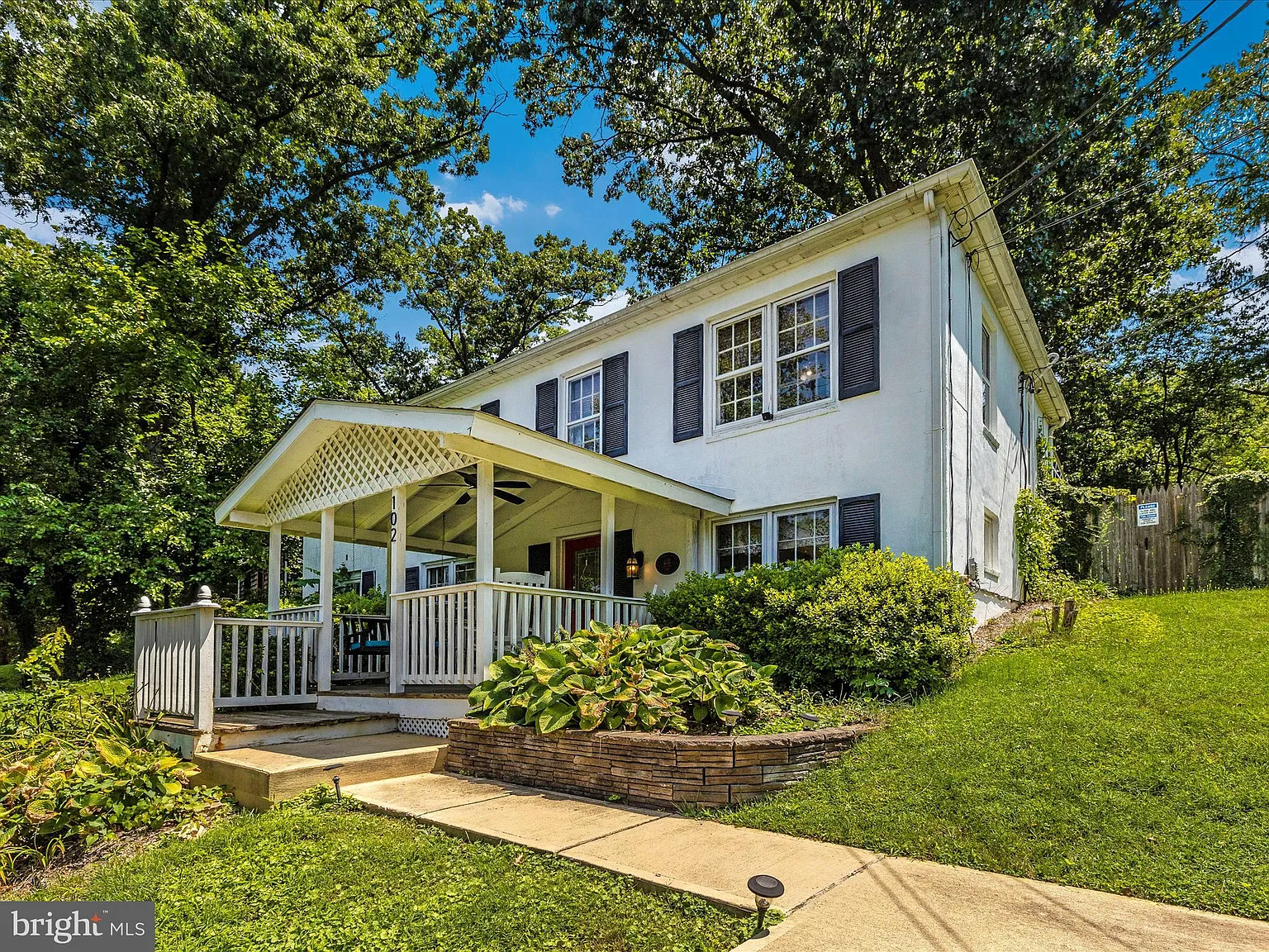 102 E Deer Park Dr photo 1