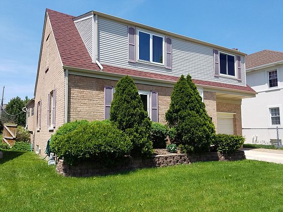 2nd image of 8244 N Olcott Ave