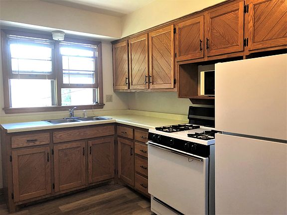 2nd image of 405 Eugenia Ave #14657755