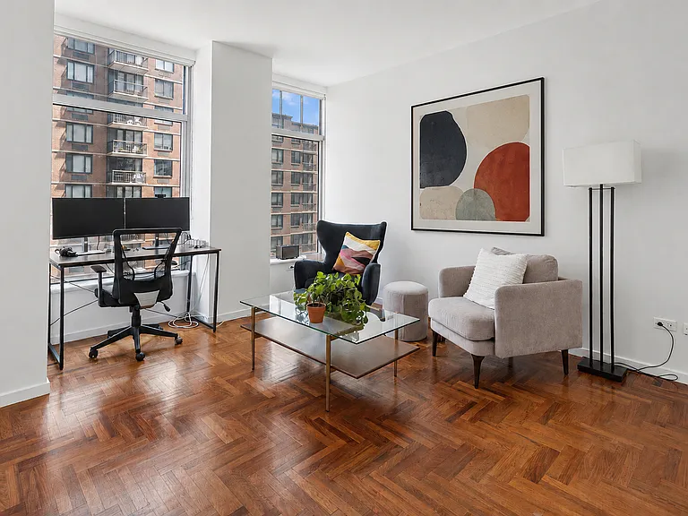 250 E 54th St #18F — Photo 7