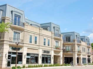 1789 Green Bay Rd #E, Highland Park, IL 60035