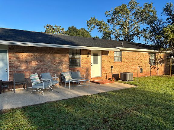 4th image of 1302 Sunshine Dr