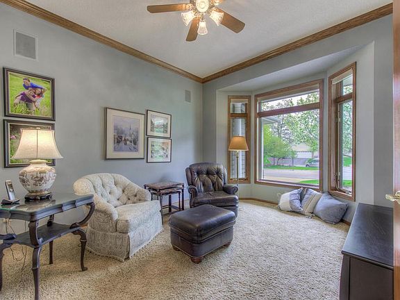 4th image of 2300 Great Oaks Dr