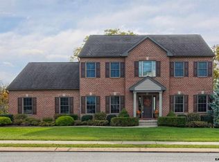 3040 Goldens Path, York, PA 17408