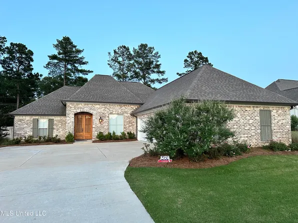 206 Kingswood Pl, Madison, MS 39110