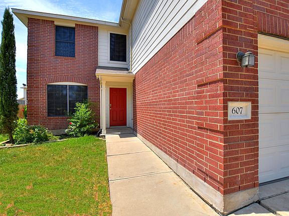 2nd image of 607 Indian Meadow Dr