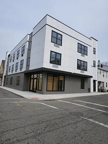 59 Pearl St Photo 1