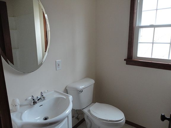 4th image of 21856 W 1st Ave