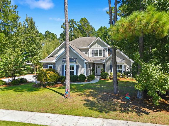 5th image of 296 Chamberlain Dr.