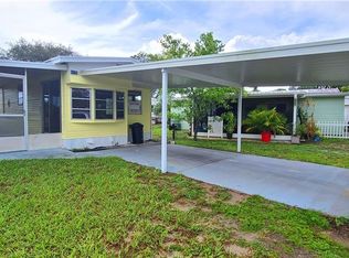 9479 Gray Fox Dr, Weeki Wachee, FL 34613