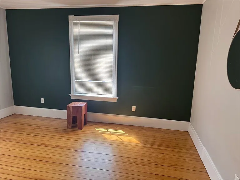 35 Elm St #B — Photo 14