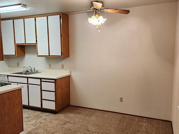 5th image of 3266 La Canada Dr APT 7
