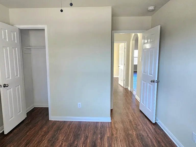 712 Lazy Crest Dr — Photo 7