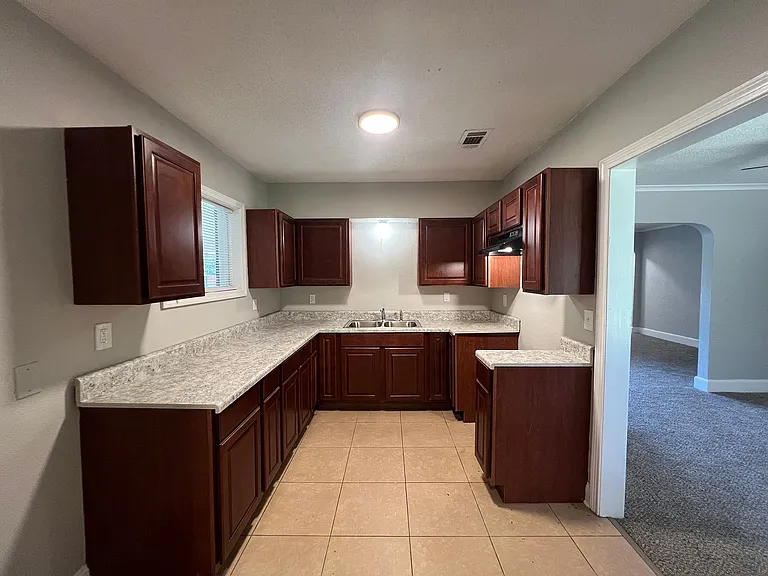 3319 Lucibill Rd — Photo 10