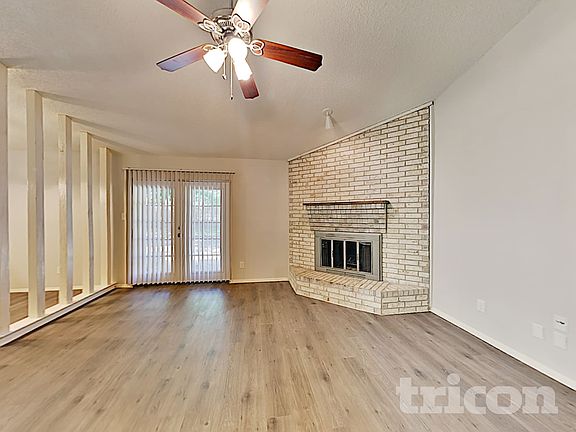 3rd image of 1401 Timbercrest Dr