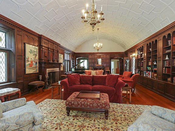 5th image of 5 Wildwood Ct
