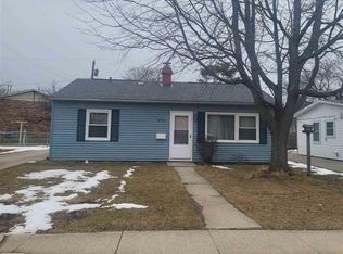 2541 Locust St, Port Huron, MI 48060