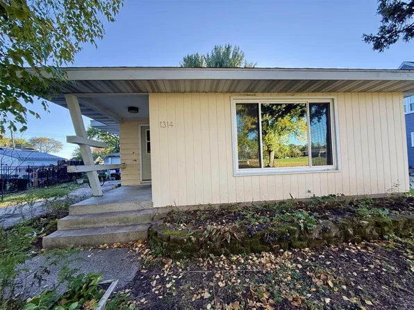 1314 Lasalle STREET, Janesville, WI 53546