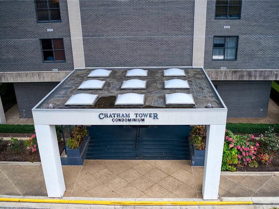 1st image of 112 Washington Pl APT 12L