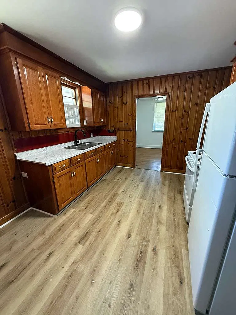 3 bed, 1145 sqft, $1,400 — Photo 4