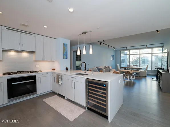 30 Melrose Terrace #208, Long Branch, NJ 07740