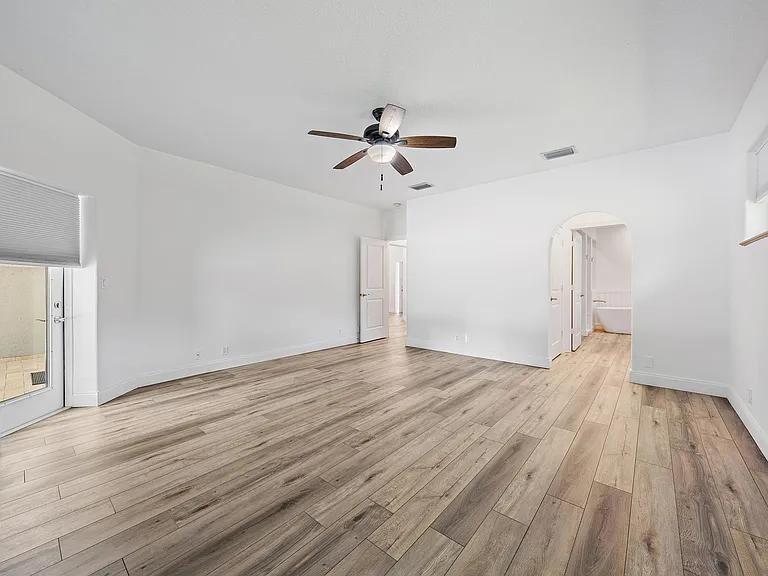 13928 82nd Ln N — Photo 11
