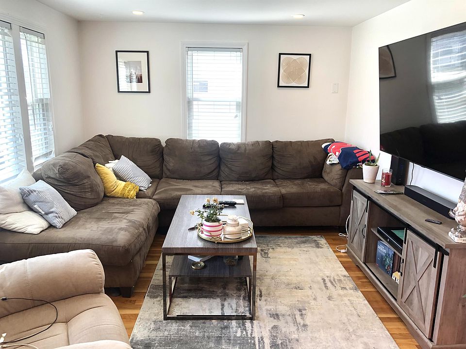 1st image of 177 Faneuil St #1