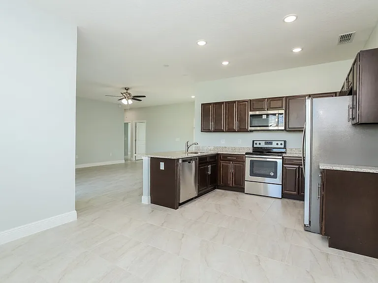 764 Leonardo Ct — Photo 5