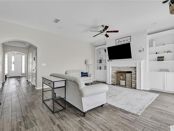 5th image of 5021 Escondido Pass
