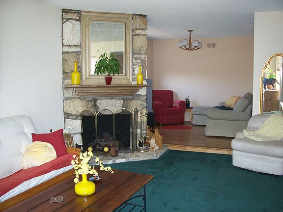 Living Room & Retreat