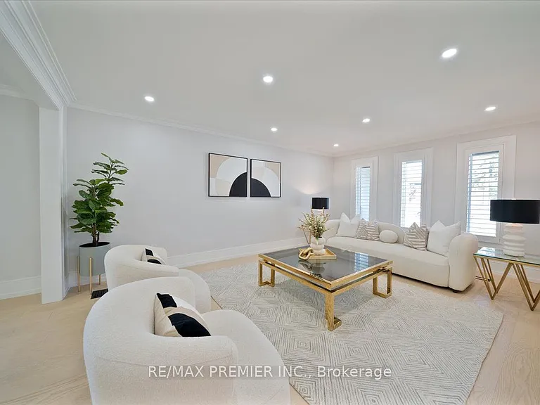 157 Jeanne Dr — Photo 7