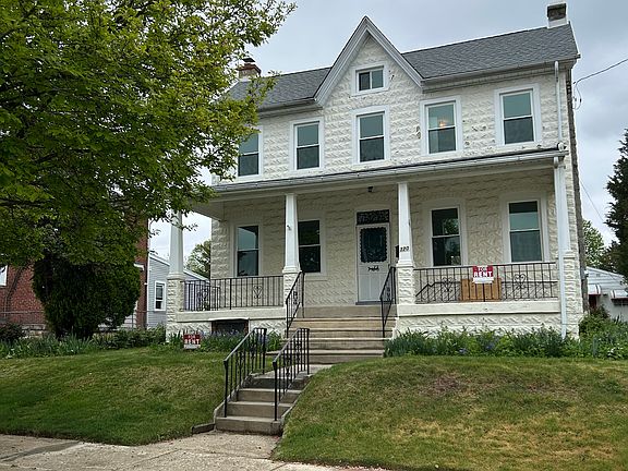 2nd image of 320 E 10th Ave