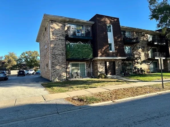 7008 Oconnell Dr APT 201, Chicago Ridge, IL 60415