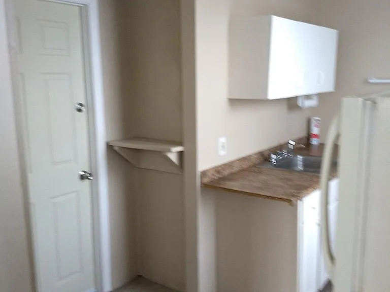 92 Carpenter St #1 — Photo 3