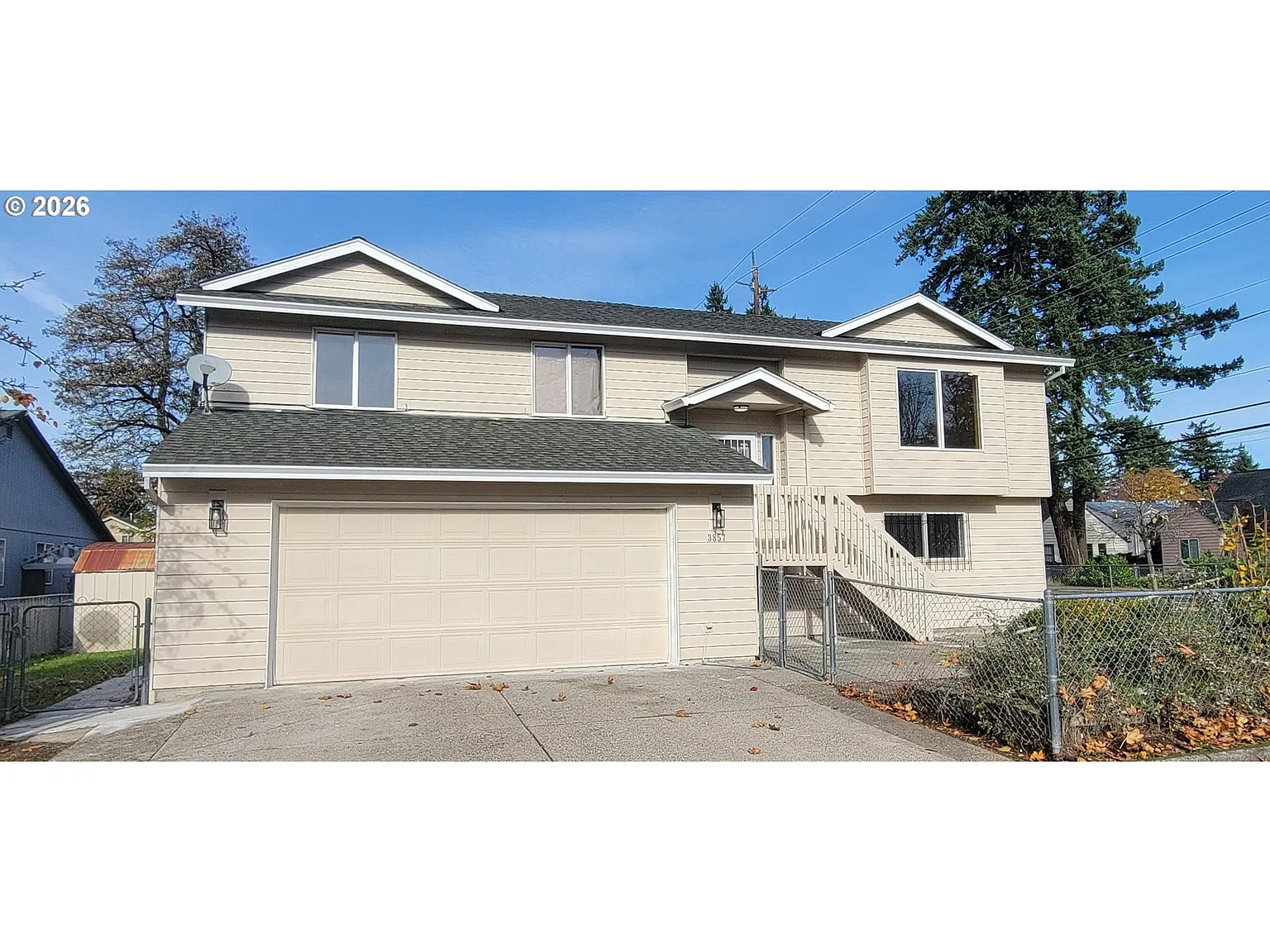 3857 SE 136th Ave photo 1