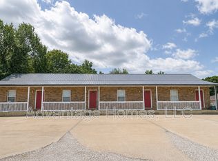 801 Johnson Cir #B, Pleasant Hill, MO 64080