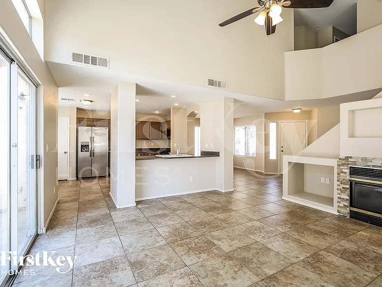 8008 Revolver Ave — Photo 5