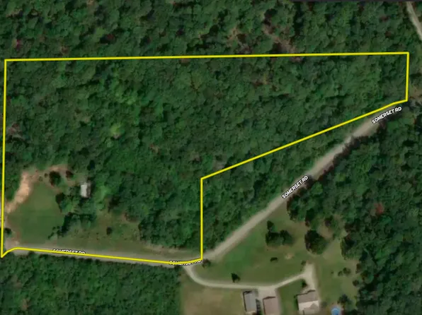 455 Somerset Rd, Harrisburg, IL 62946