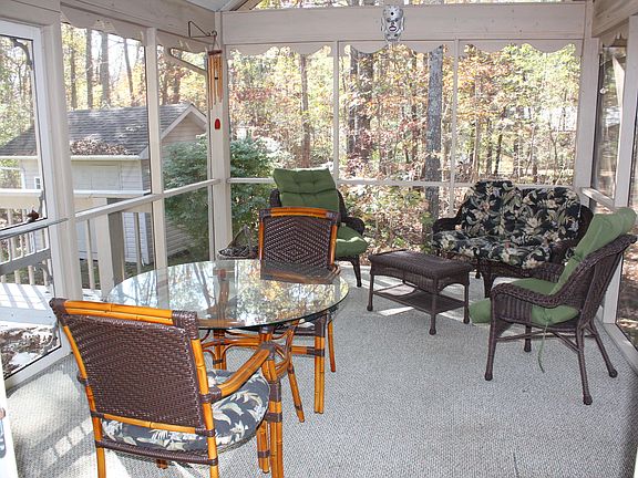 4th image of 130 Lakeview Dr