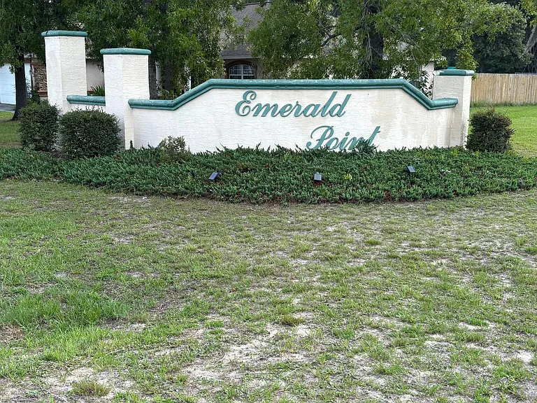 10417 SW 52nd Ct — Photo 2