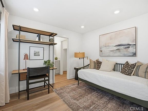 4th image of 11427 Wildflower Ln