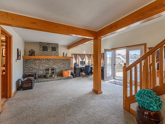5th image of 447 Dorwil Dr