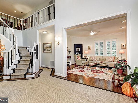 4th image of 11536 Pebblecreek Dr
