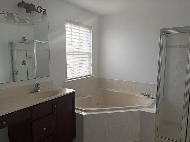 142 Betsy Rawls Dr — Photo 16